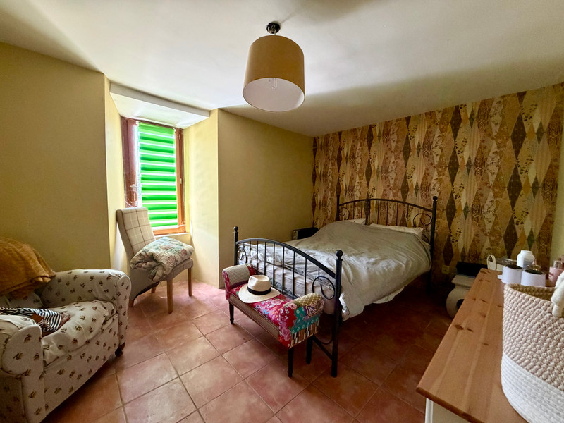 French property for sale in Rochechouart, Haute-Vienne - €162,000 - photo 5