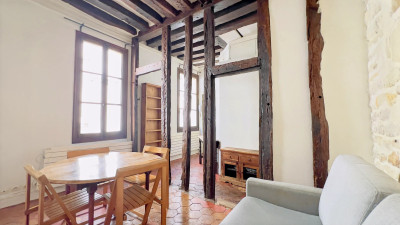 French property for sale in Paris 4e Arrondissement, Paris - €320,000 - photo 1