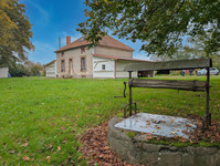 Maison à vendre à Saint-Georges-les-Landes, Haute-Vienne - 234.000 € - photo 1