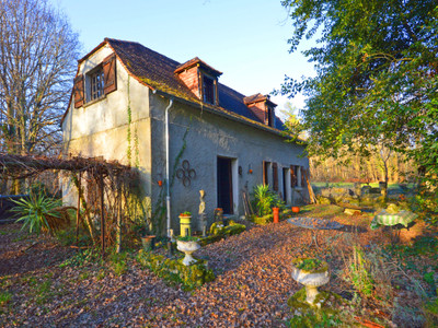 French property for sale in Bars, Dordogne - €88,900 - photo 1