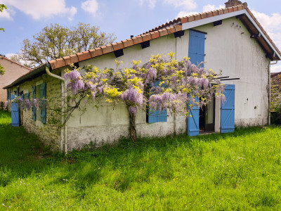 house for sale in Deux-Sèvres