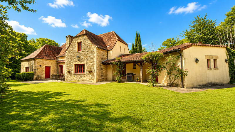 French property for sale in Saint-Crépin-et-Carlucet, Dordogne - €649,000 - photo 2