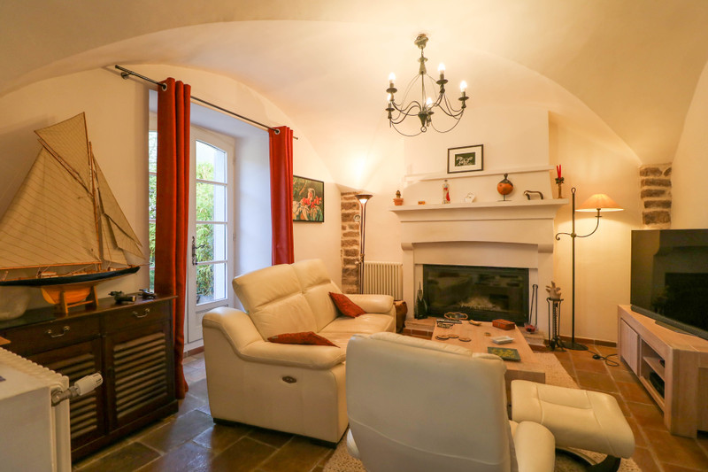 French property for sale in Quissac, Gard - €985,000 - photo 2