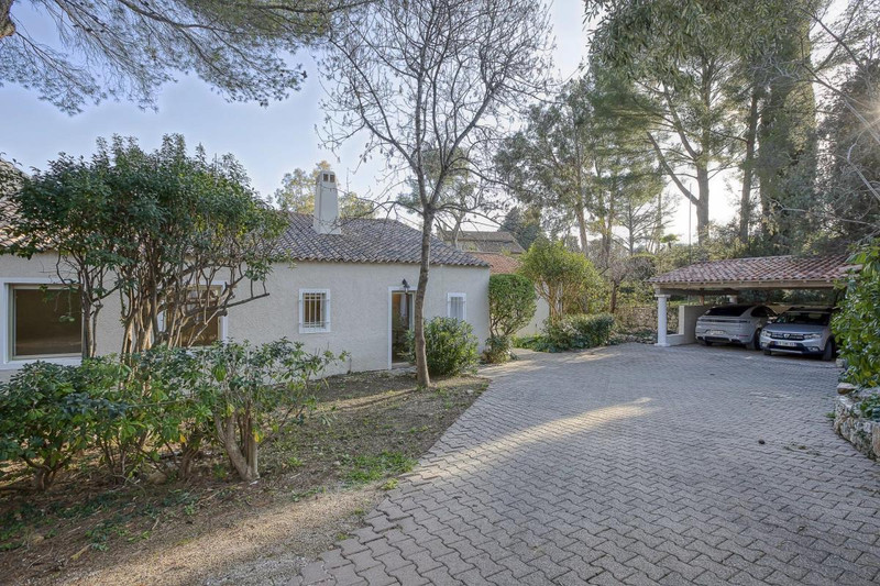 French property for sale in Mougins, Alpes-Maritimes - €1,210,000 - photo 6