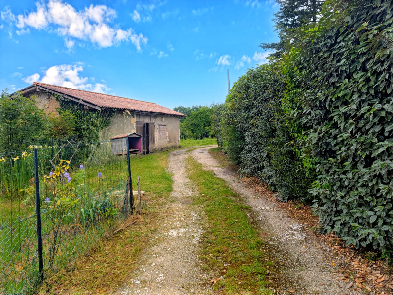 French property for sale in Chevanceaux, Charente-Maritime - €87,900 - photo 8