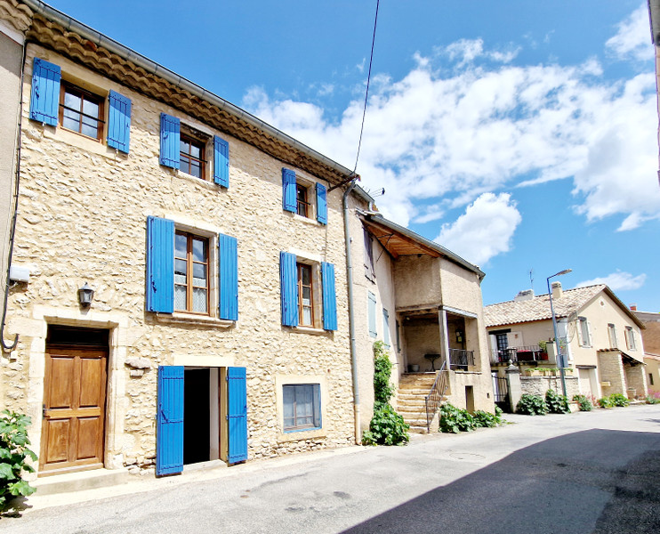 Maison à vendre à Revest-du-Bion, Alpes-de-Haute-Provence - 205 000 € - photo 1