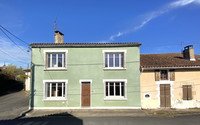 Maison à vendre à Roussines, Charente - 56.600 € - photo 1