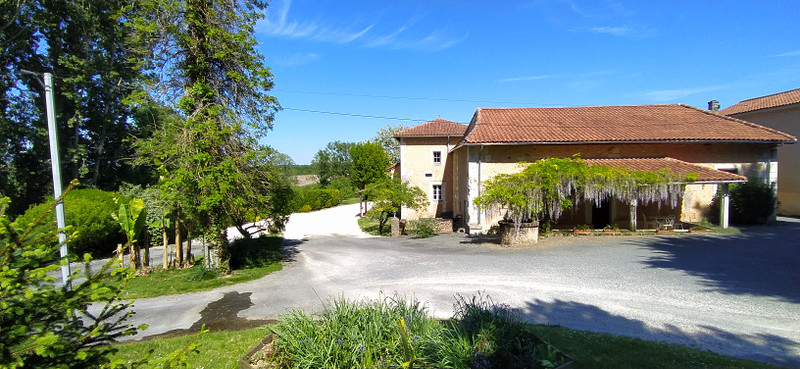 French property for sale in Saint-Sulpice-de-Roumagnac, Dordogne - €1,590,000 - photo 11