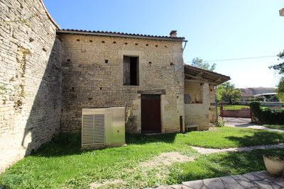 French property for sale in Bessé, Charente - €130,800 - photo 7
