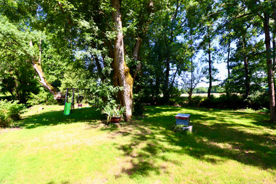 French property for sale in Marthon, Charente - €299,975 - photo 8