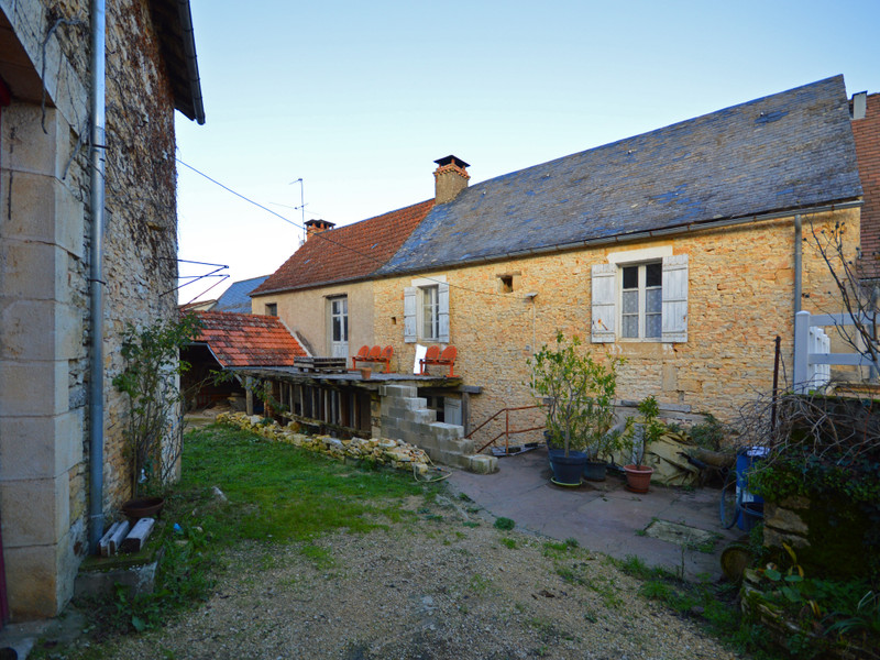 French property for sale in Sainte-Orse, Dordogne - €88,000 - photo 2