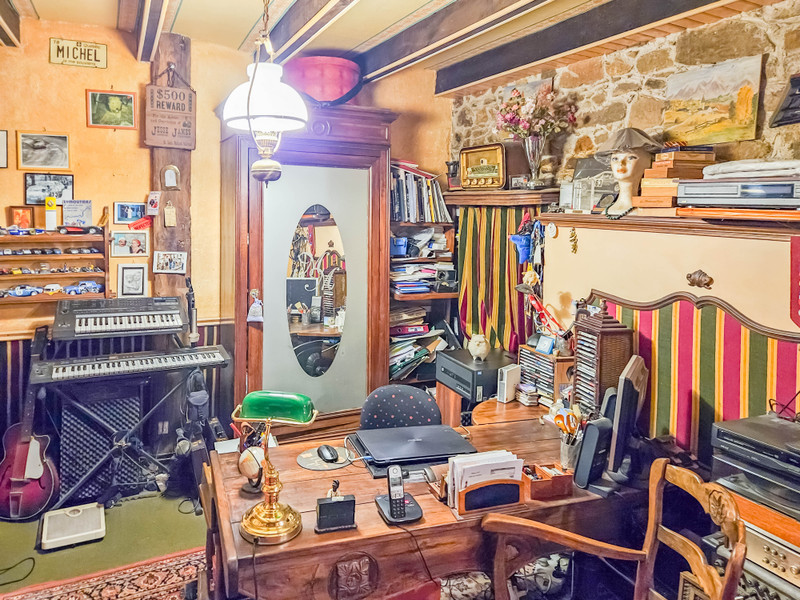 French property for sale in Bussière-Galant, Haute-Vienne - €163,000 - photo 4