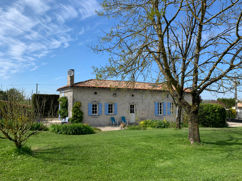House for sale in Messac CharenteMaritime Beautiful character