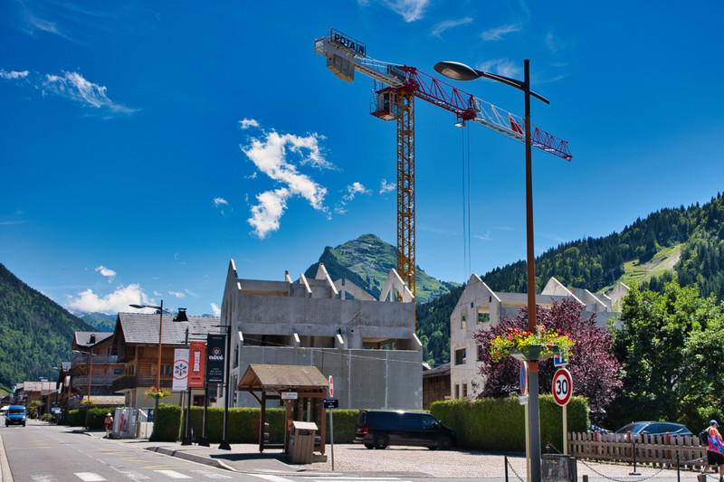 Ski property for sale in Morzine - €880,000 - photo 1