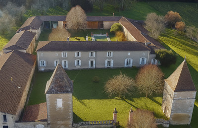 Maison à vendre à Condéon, Charente, Poitou-Charentes, avec Leggett Immobilier