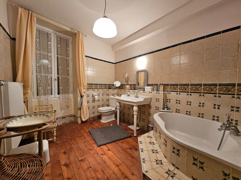French property for sale in Busset, Allier - €345,000 - photo 4
