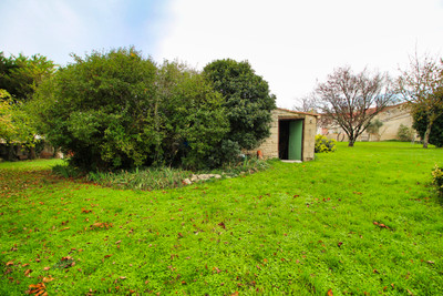French property for sale in Saleignes, Charente-Maritime - €256,800 - photo 8