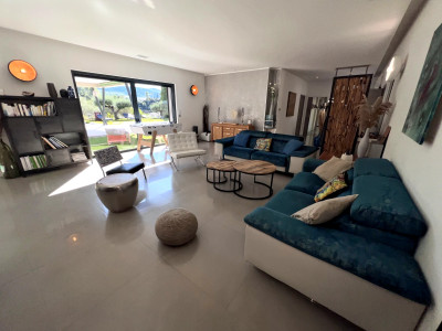 French property for sale in Solliès-Toucas, Var - €1,378,000 - photo 5