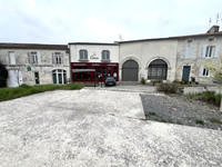 Commerce à vendre à Barbezieux-Saint-Hilaire, Charente - 440.000 € - photo 10