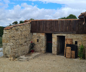 Maison à vendre à Champagne-Mouton, Charente - 149 500 € - photo 6