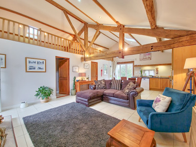 French property for sale in Alloue, Charente - €475,000 - photo 5