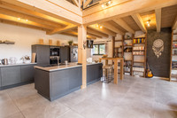 Chalet à vendre à Les Avanchers-Valmorel, Savoie - 695.000 € - photo 2