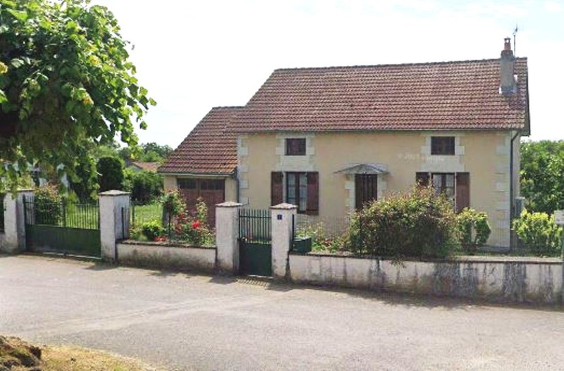 Maison à vendre à Nérignac, Vienne - 93.500 € - photo 1