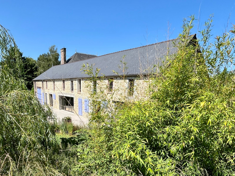 French property for sale in Carrouges, Orne - €485,000 - photo 2