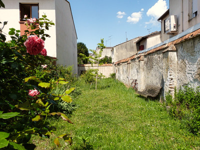 French property for sale in Marmande, Lot-et-Garonne - €379,000 - photo 9