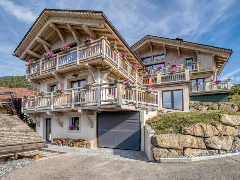 French property for sale in Verchaix, Haute-Savoie - €2,750,000 - photo 0