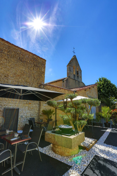 French property for sale in Longré, Charente - €267,500 - photo 10