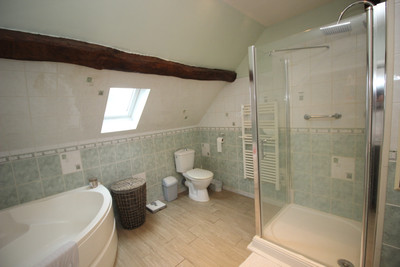 French property for sale in Langé, Indre - €144,450 - photo 9
