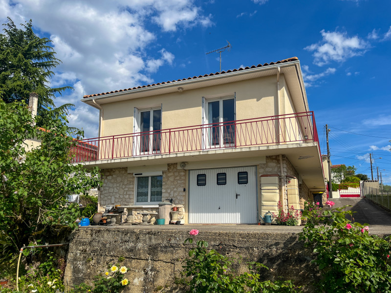 Propriété à vendre à Soyaux, Charente - 192 600 €