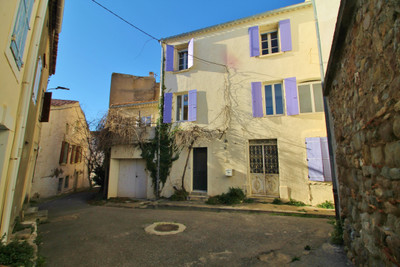 Maison à vendre à Azille, Aude, Languedoc-Roussillon, avec Leggett Immobilier