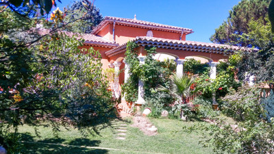 Maison à vendre à Tresques, Gard, Languedoc-Roussillon, avec Leggett Immobilier