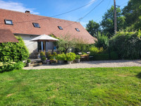 Swimming Pool for sale in Verneix Allier Auvergne