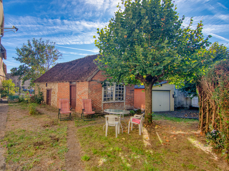 French property for sale in Mailhac-sur-Benaize, Haute-Vienne - €49,000 - photo 9