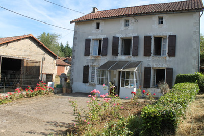 Maison à vendre à Asnois, Vienne, Poitou-Charentes, avec Leggett Immobilier