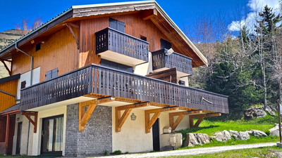 Chalet à vendre à Les Deux Alpes, Isère, Rhône-Alpes, avec Leggett Immobilier