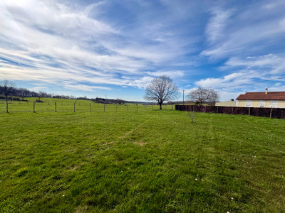 French property for sale in Nontron, Dordogne - €203,300 - photo 9
