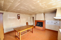 Maison à vendre à Montbron, Charente - 93.500 € - photo 3