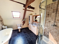 Maison à vendre à Saint-Pierre-des-Landes, Mayenne - 325.000 € - photo 8