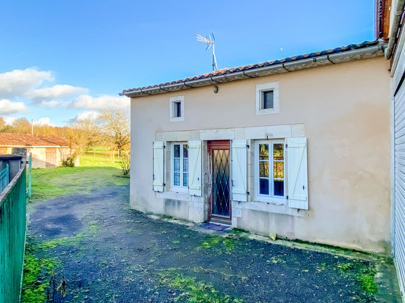 French property for sale in Val-de-Bonnieure, Charente - €88,000 - photo 4