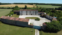 Maison à vendre à Chives, Charente-Maritime - 840.000 € - photo 10