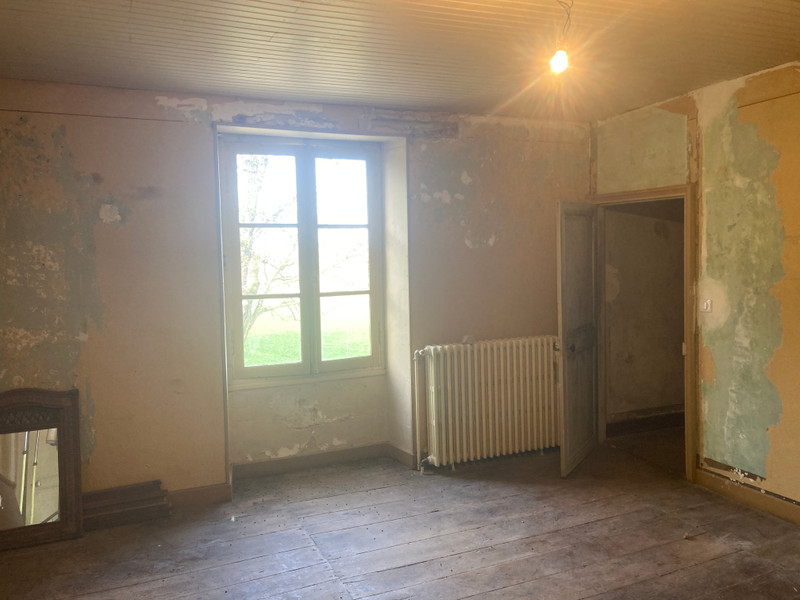 French property for sale in Payroux, Vienne - €119,900 - photo 4