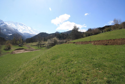 Terrain à vendre à Saint-Gervais-les-Bains, Haute-Savoie, Rhône-Alpes, avec Leggett Immobilier