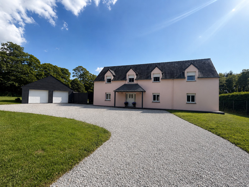 Propriété à vendre à Radenac, Morbihan - 495 000 €