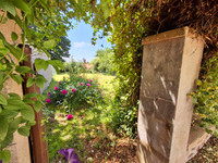 Maison à vendre à Terres-de-Haute-Charente, Charente - 180.036 € - photo 3