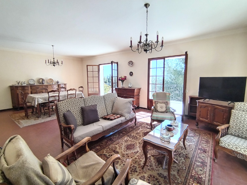French property for sale in La Garde, Var - €470,000 - photo 9