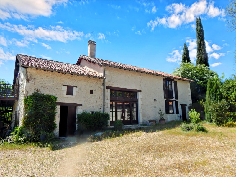 Propriété à vendre à Bouteilles-Saint-Sébastien, Dordogne - 381 600 €